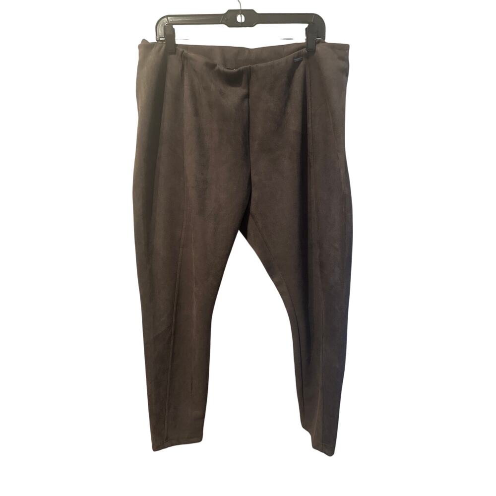 ⭐️ Women’s Tahari Faux Suede Brown Leggings. Size XL